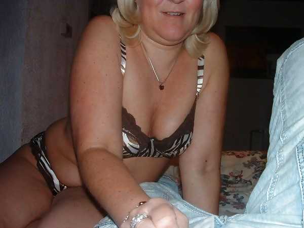 Matures moms aunts and wives 103