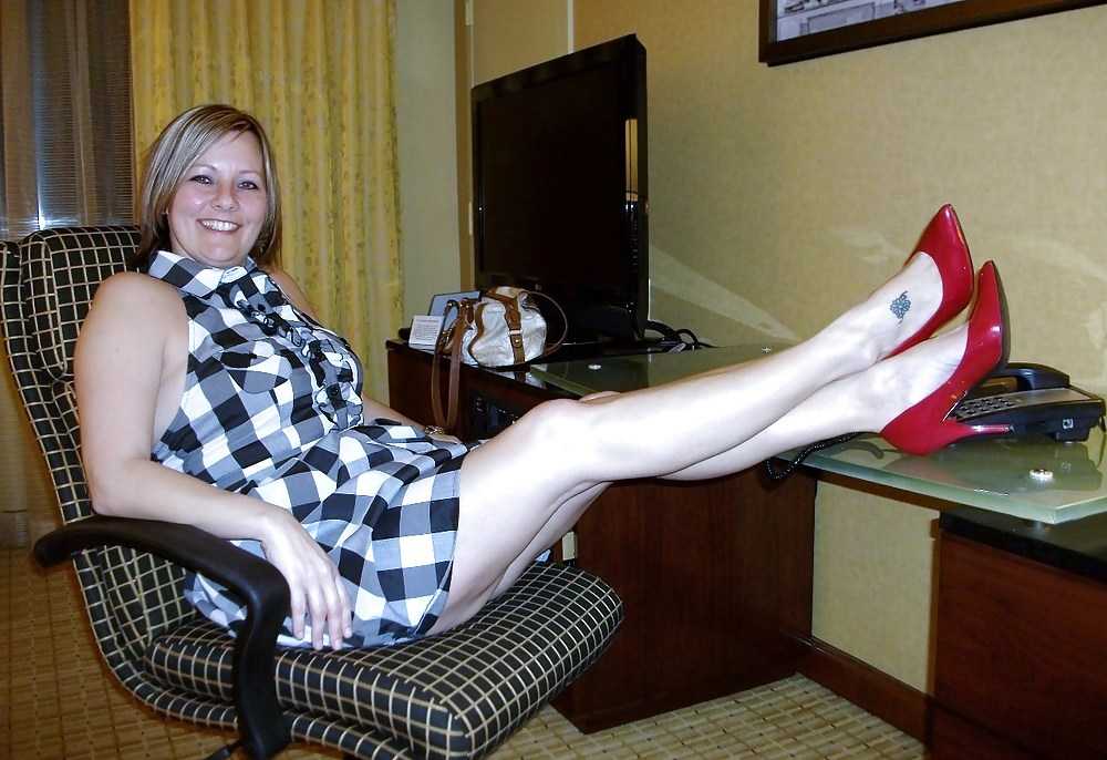 hotlegs-mature legs and more6