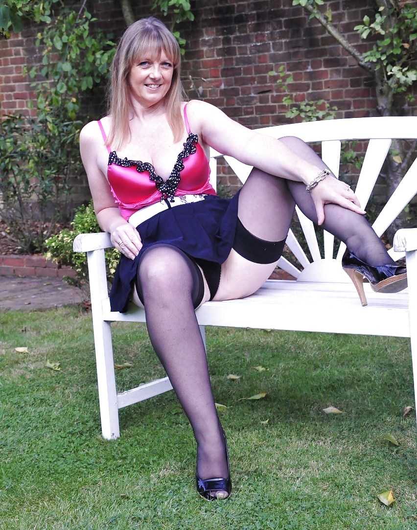 hotlegs-mature legs and more6